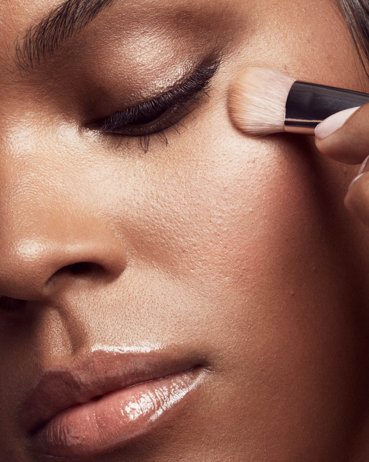 PRECISION CONCEALER BRUSH 180 ,