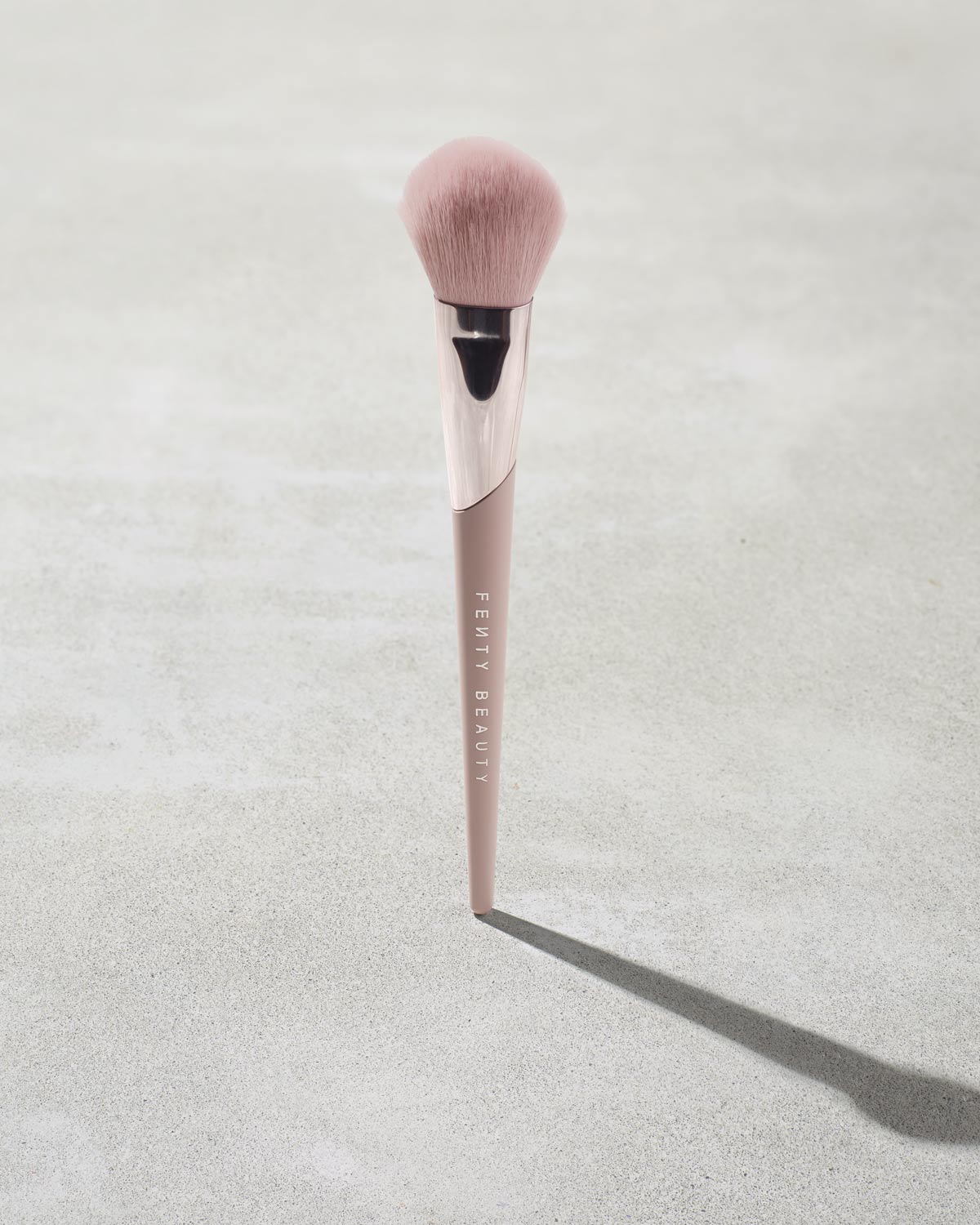 SCULPTING BRONZER BRUSH 195,