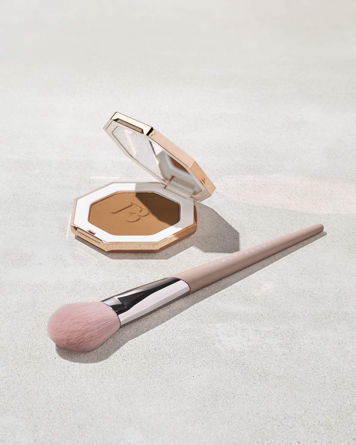 SCULPTING BRONZER BRUSH 195,