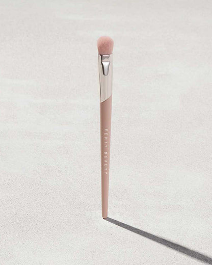 PLUSH EYESHADOW BRUSH 240,