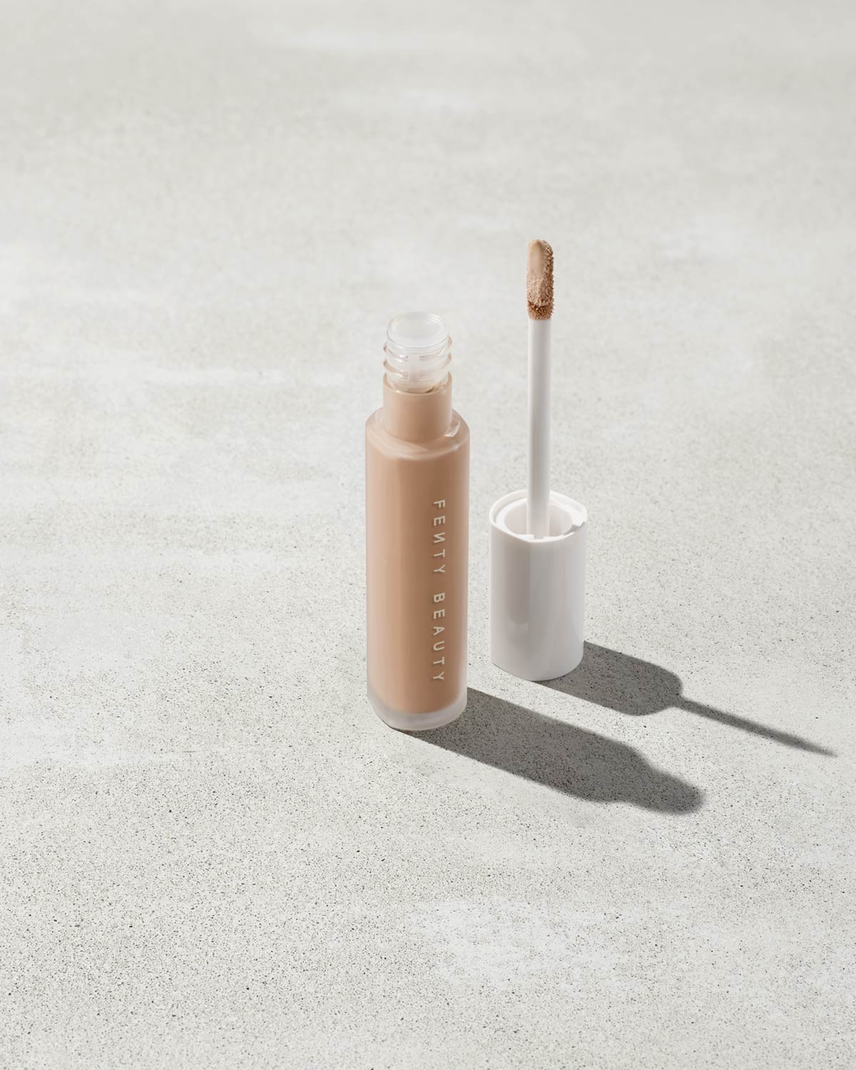 Pro Filt'r Instant Retouch Concealer shown in shade 270
