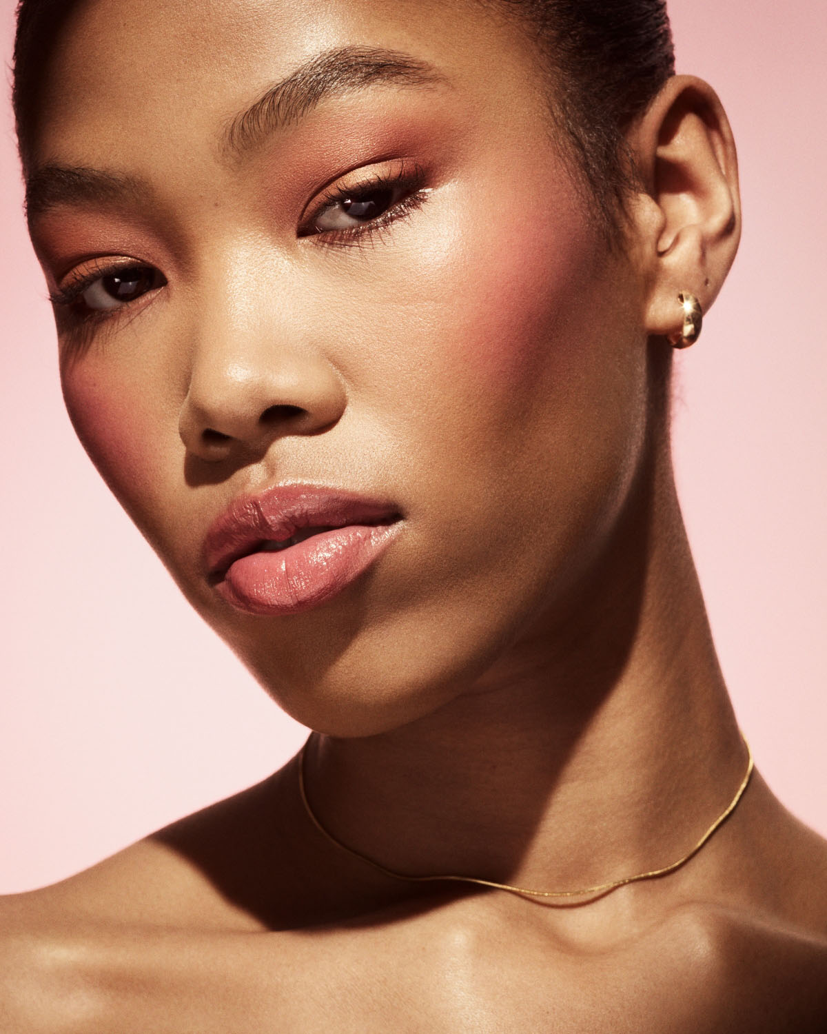 RiRi on Repeat Makeup Essentials
