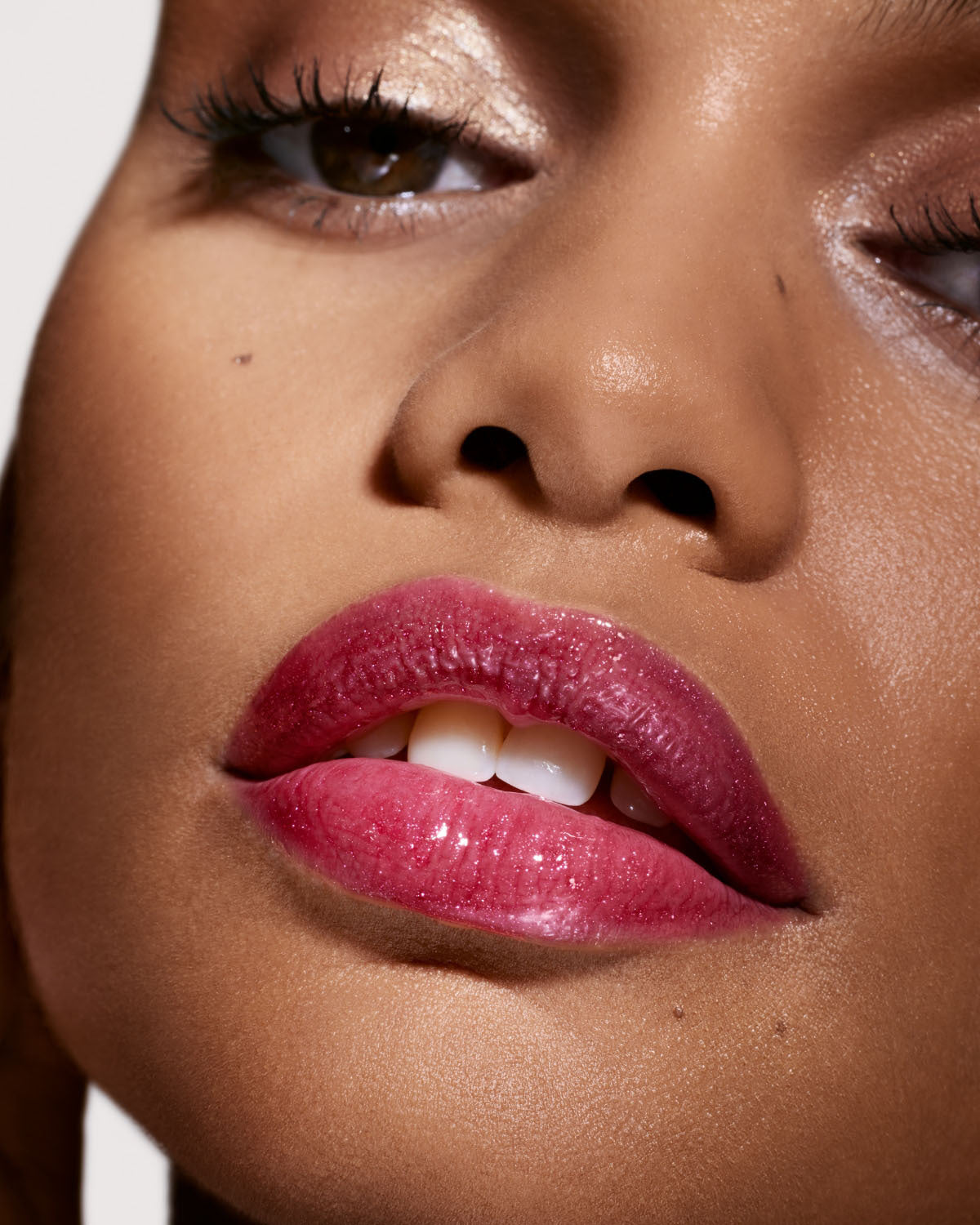 Gloss Bomb Universal Lip Luminizer — Fuchsia Flex