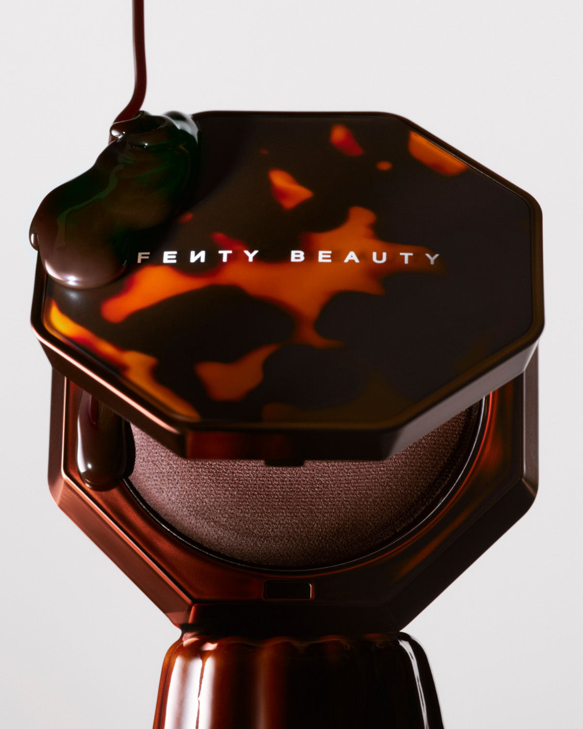 Sun Stalk’r Soufflé Pressed Mousse Cream Bronzer — Hot Fudge